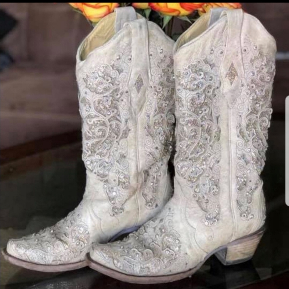 Corral Women's White Glitter Inlay Boots